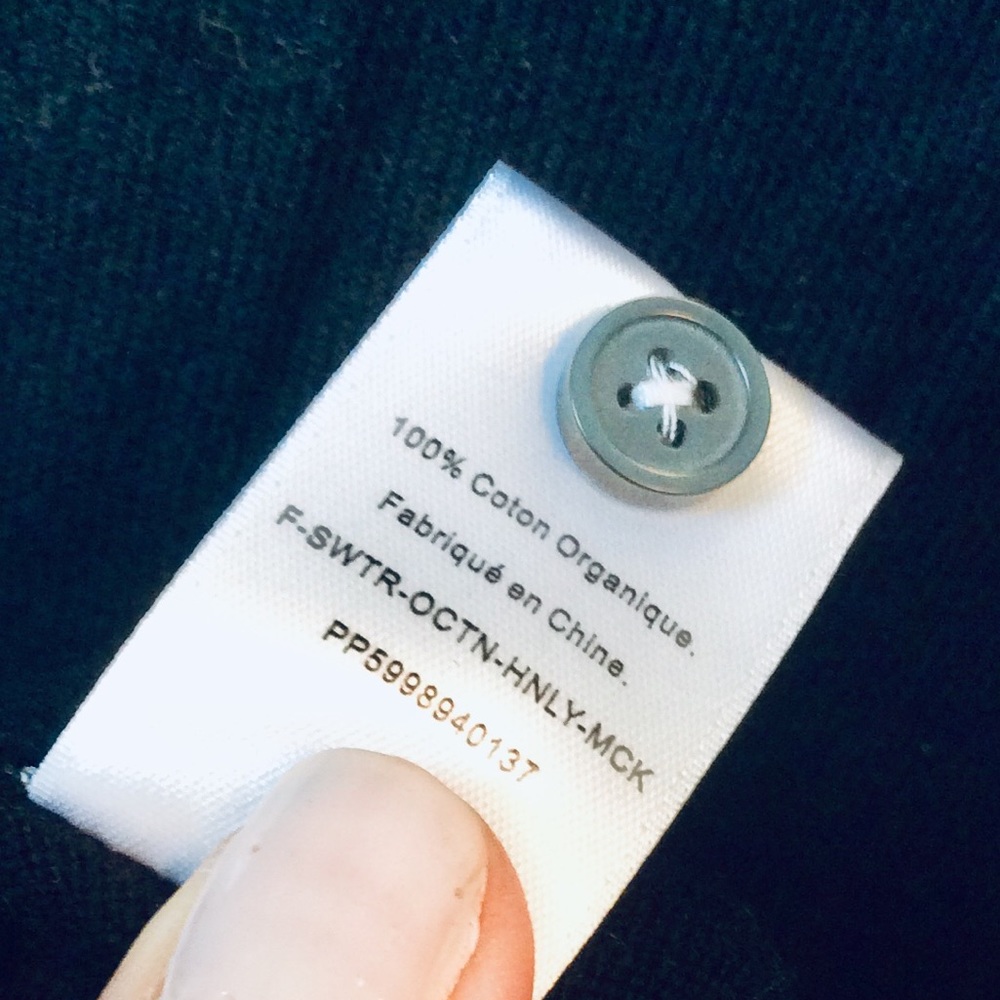 LIKE NEW Everlane Black Organic Button Mockneck! - Picture 14 of 14